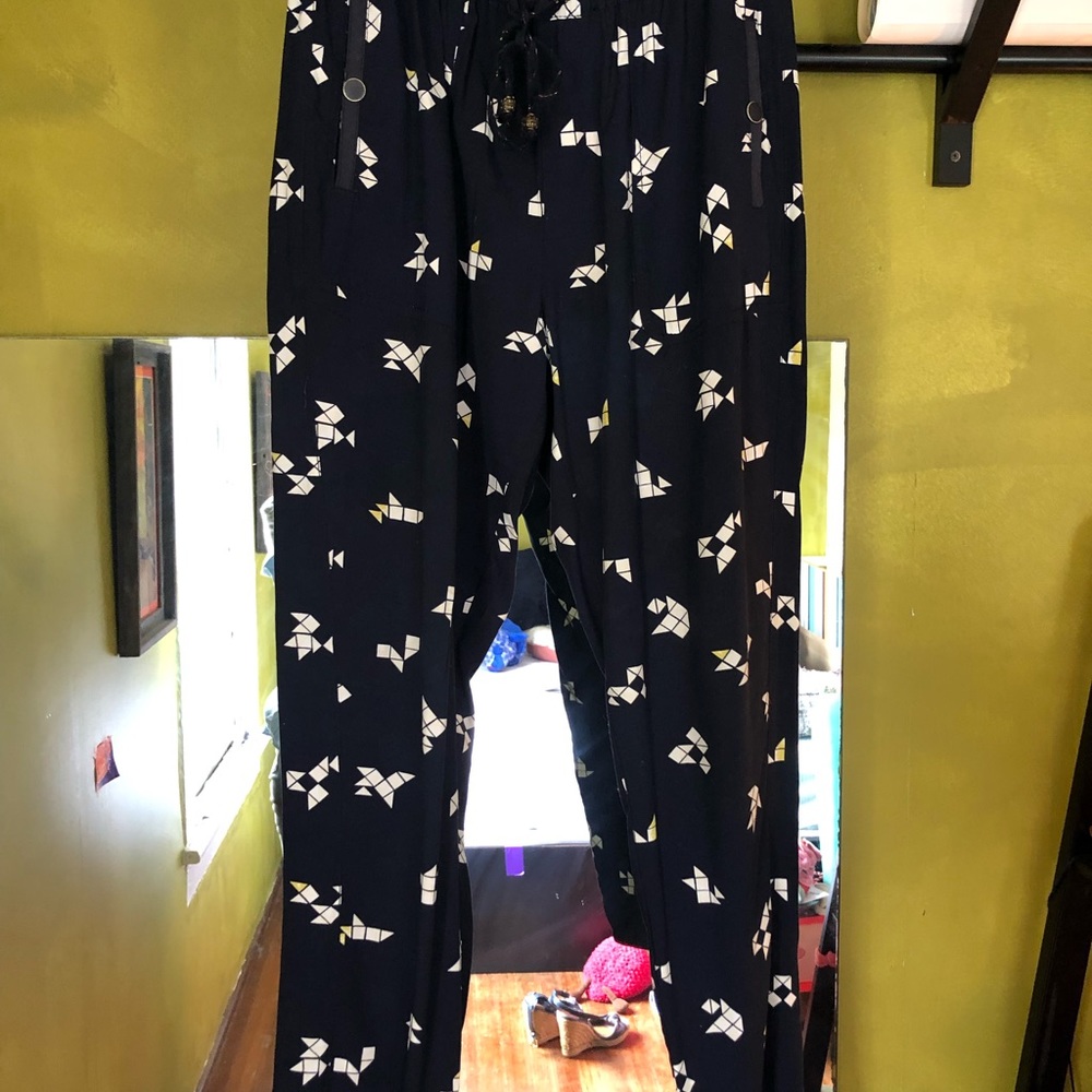 Drawstring Pant With Geometric Pattern - image 5